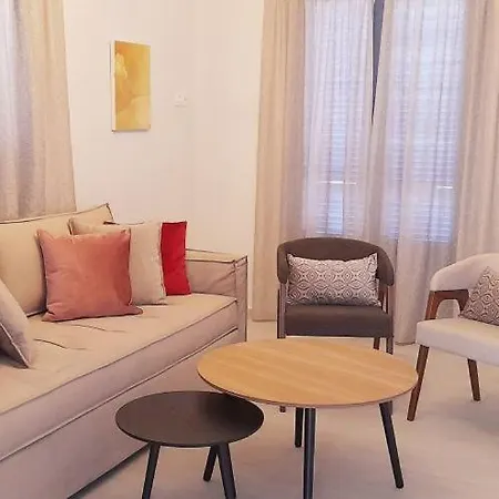 Edward Art Boutique Hotel *