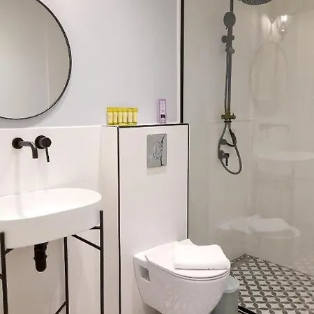 Edward Art Boutique 호텔 니드리